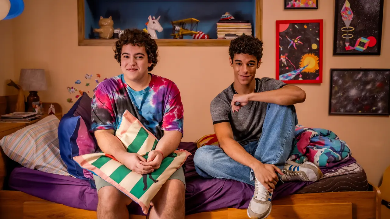 فيلم Here the Whole Time 2026 مترجم